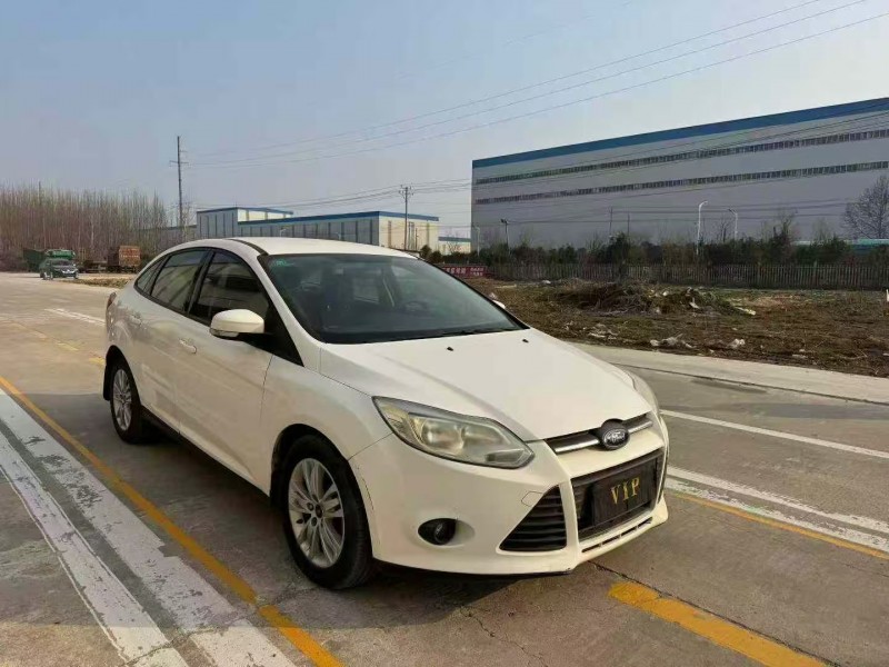 菏泽17年福特福克斯3