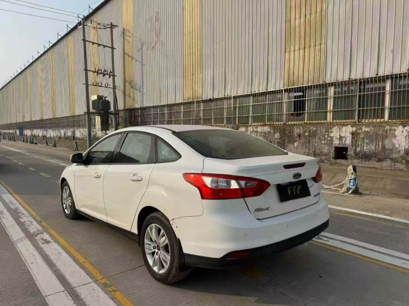 菏泽17年福特福克斯7