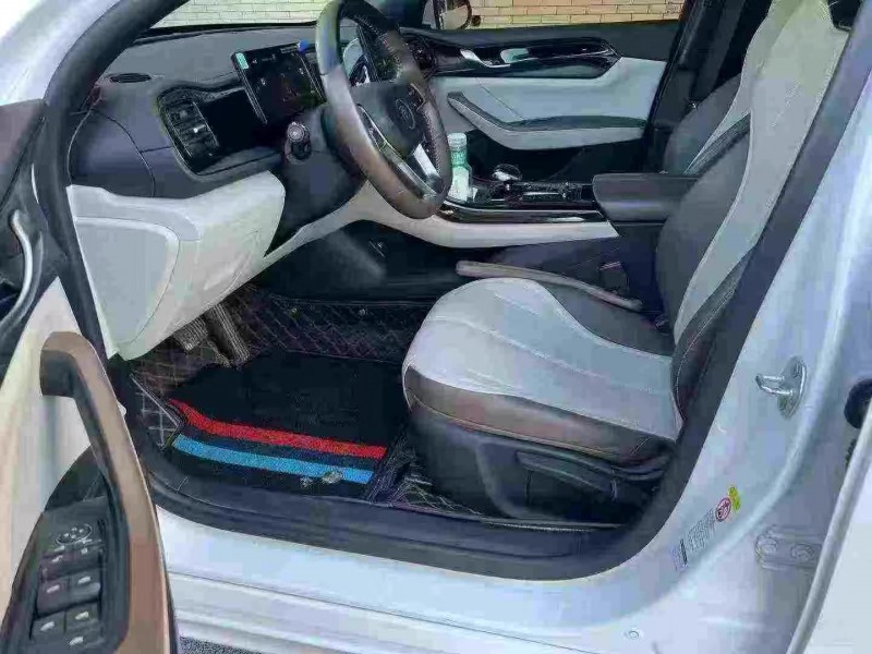 保定24年比亚迪秦3