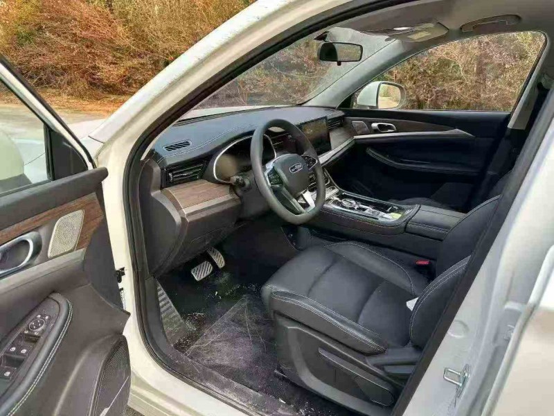 邵阳25年创维EV66