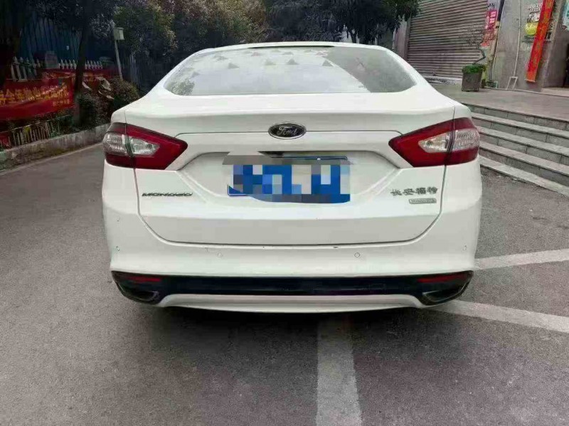 重庆16年福特蒙迪欧8