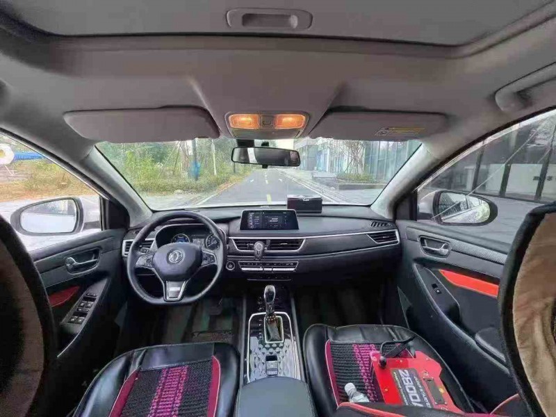 张家界22年东风风光5