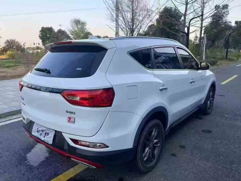 张家界22年东风风光8