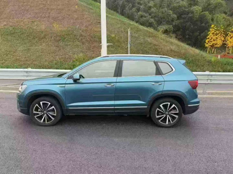 重庆20年大众途岳3