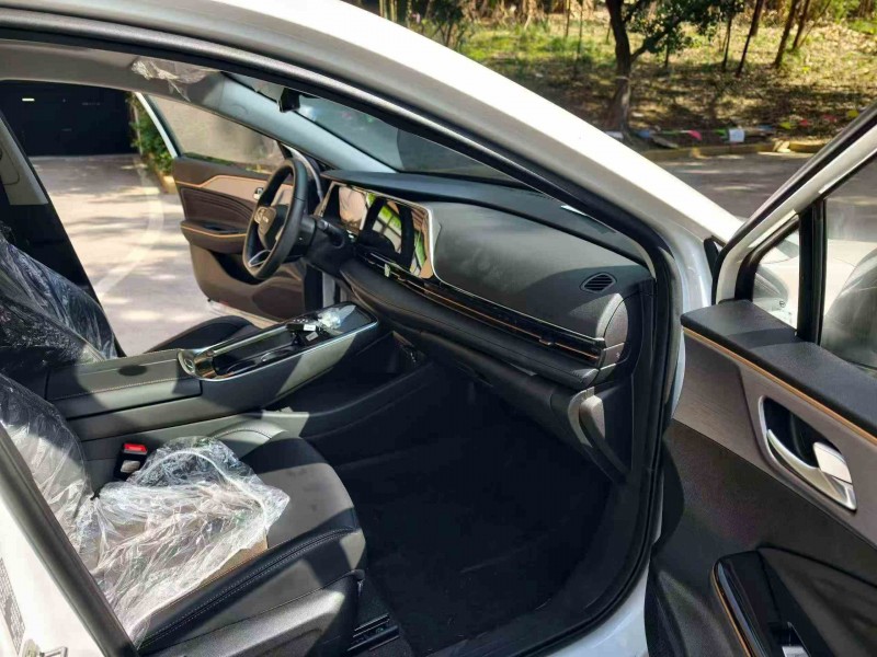 重庆25年传祺埃安S5