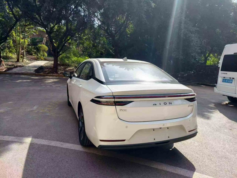 重庆25年传祺埃安S9