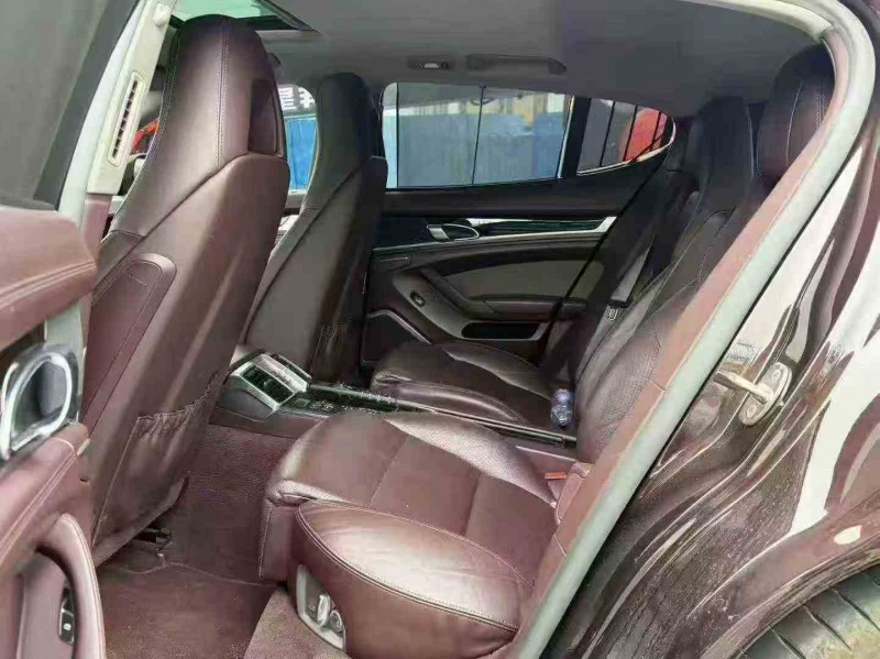 三明16年保时捷帕拉梅拉4