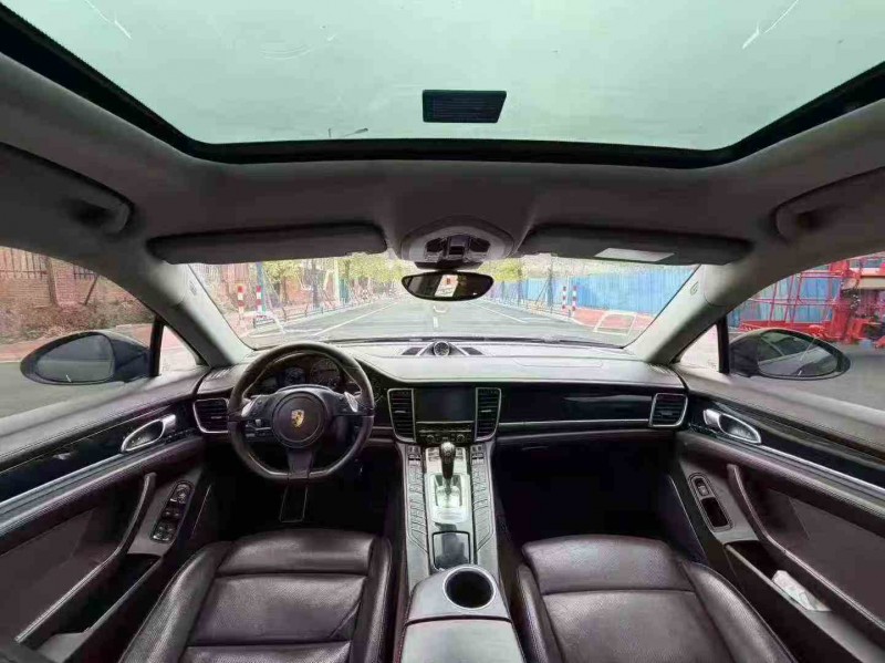 三明16年保时捷帕拉梅拉5