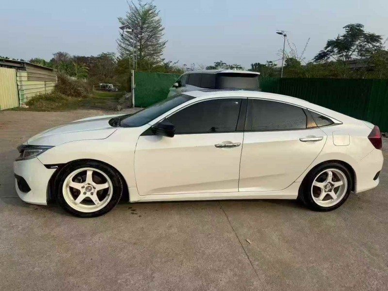 汕頭17年本田思域7