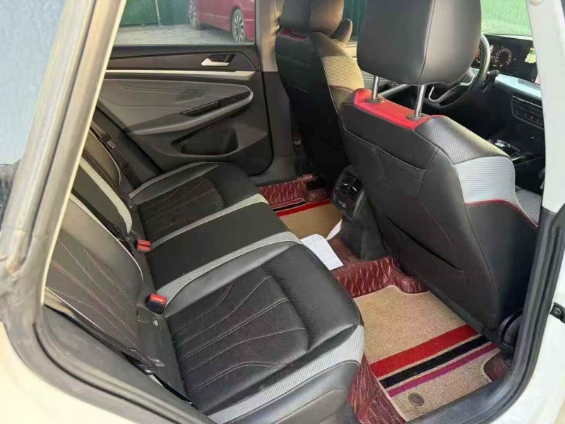 中山23年大眾凌渡6