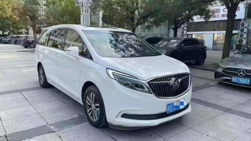 淮安18年別克GL83