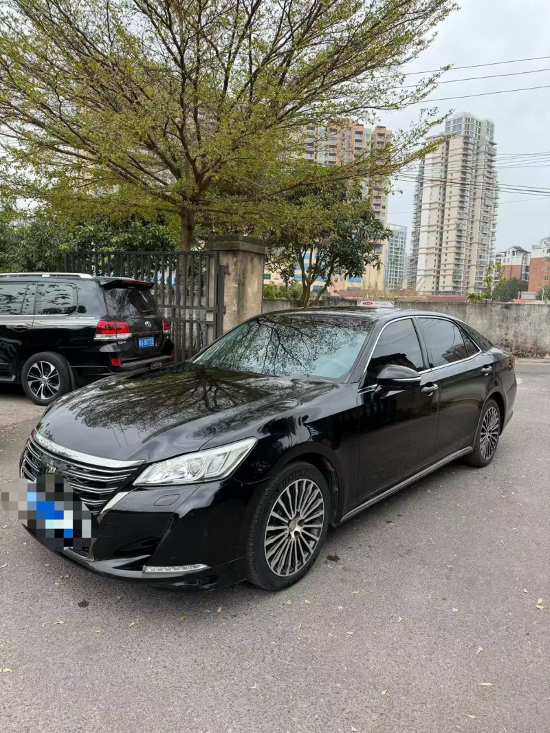 南寧18年豐田皇冠5