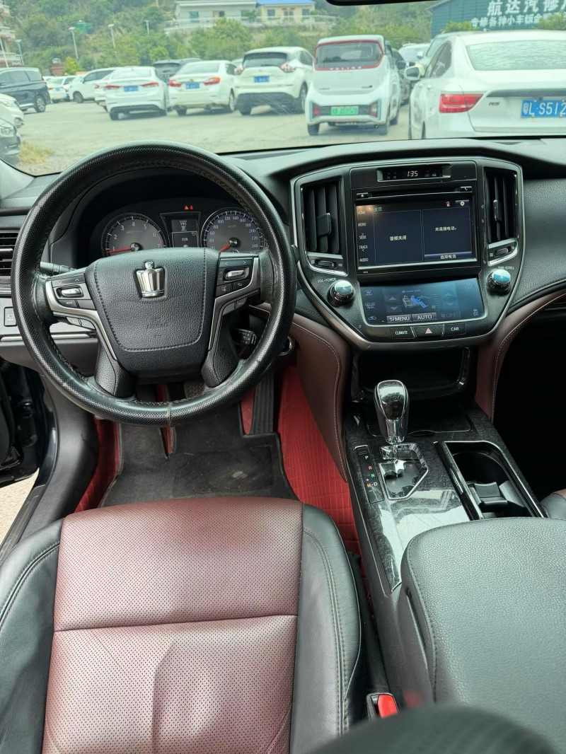 南寧18年豐田皇冠6