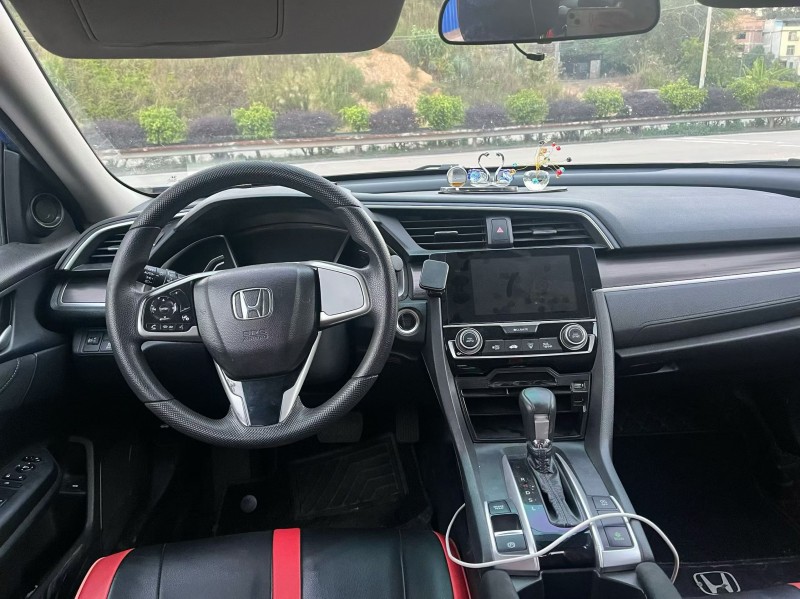 防城港20年本田思域5