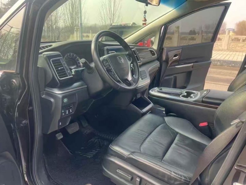 枣庄19年本田艾力绅6