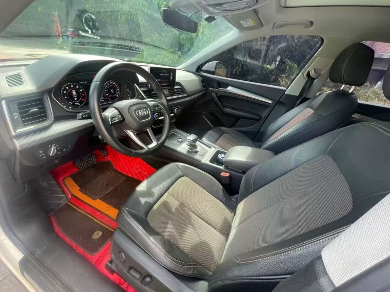 东莞19年奥迪Q56