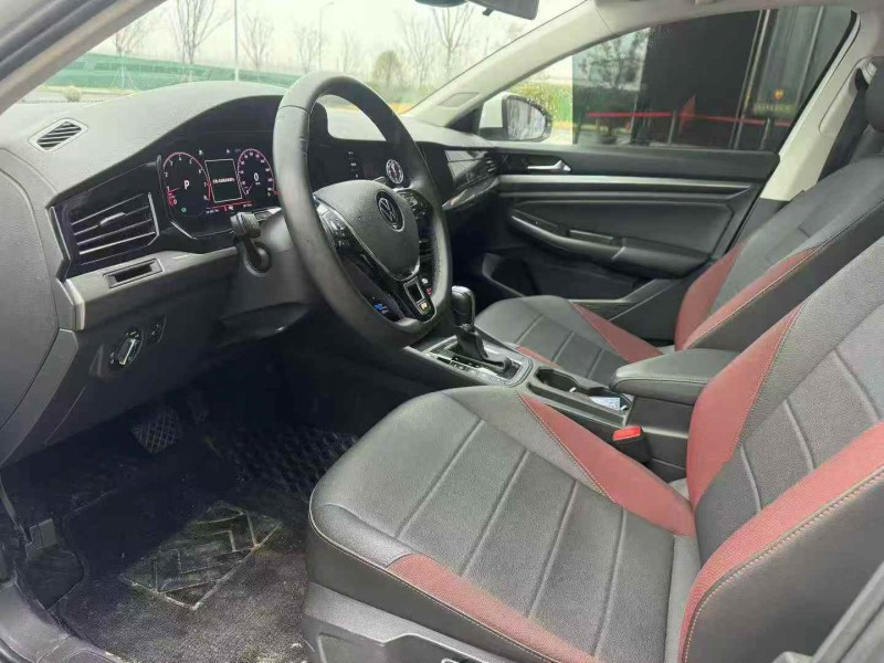 濰坊21年大眾寶來6