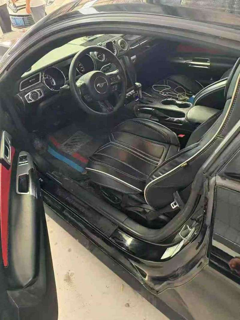 天津17年福特野马2