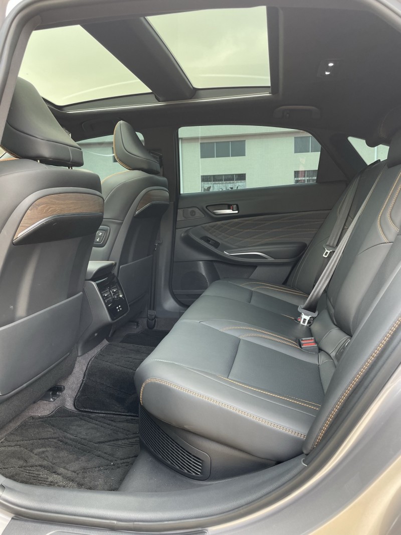 中山26年豐田亞洲龍6