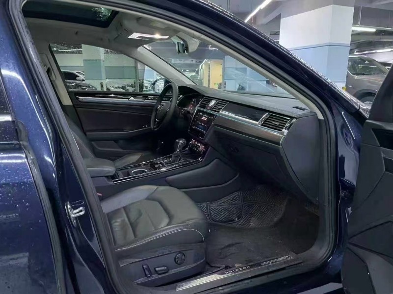 深圳24年大众辉昂7