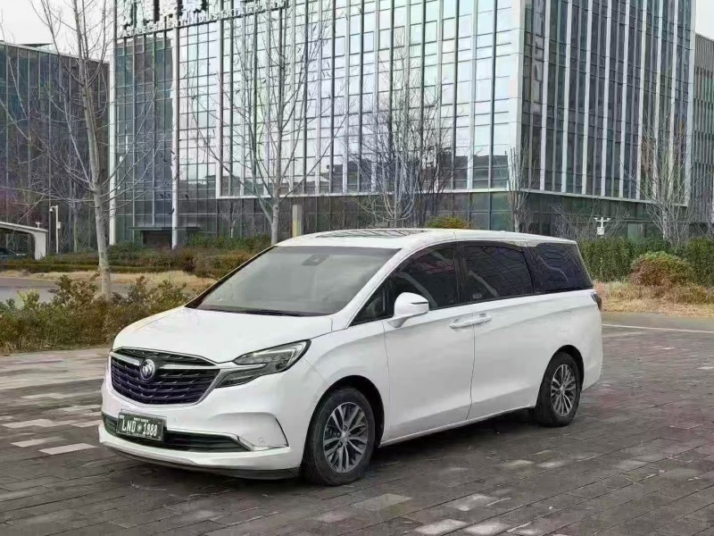 青岛22年别克GL83