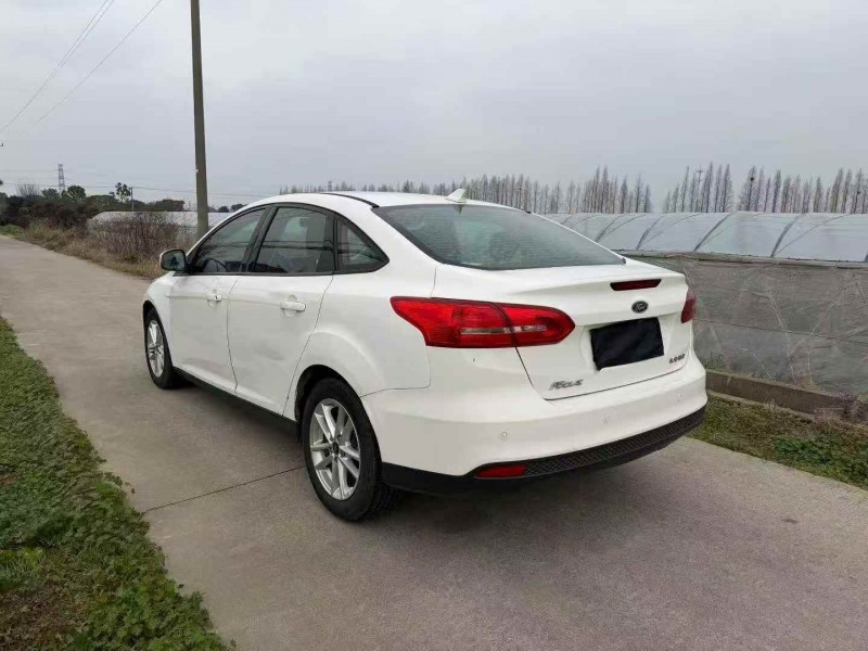 嘉兴17年福特福克斯8