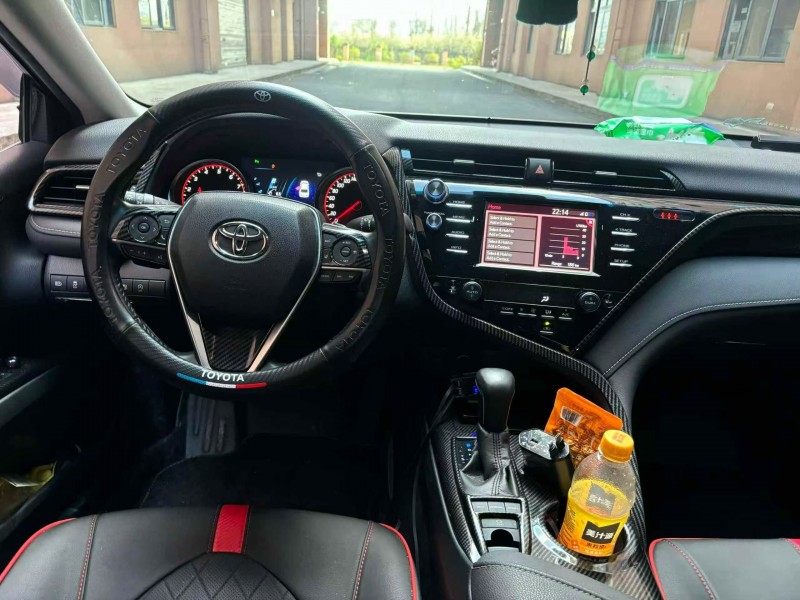 唐山18年豐田凱美瑞6