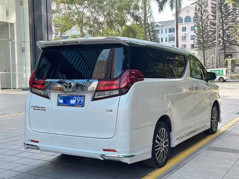 深圳18年丰田埃尔法7