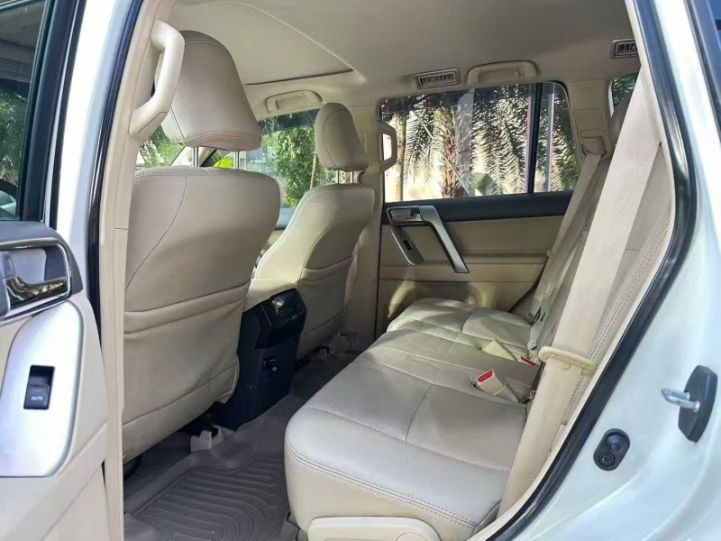 深圳16年丰田普拉多6