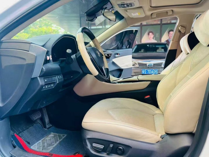 深圳22年豐田亞洲龍5