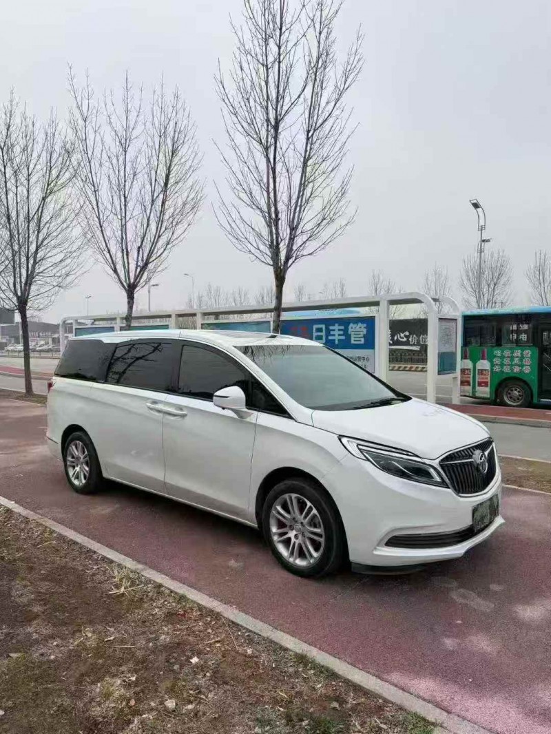 枣庄17年别克GL83