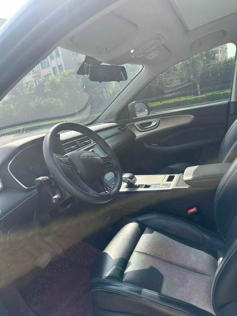 泸州23年荣威RX55