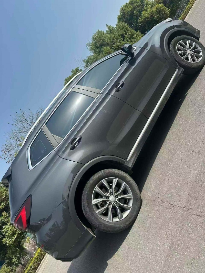 泸州23年荣威RX57