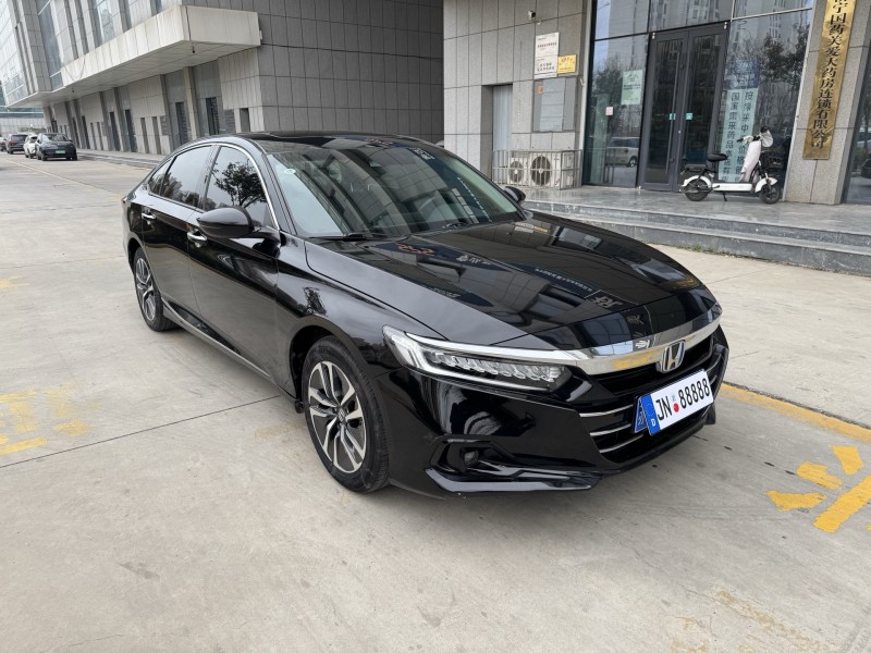 济宁23年本田雅阁2