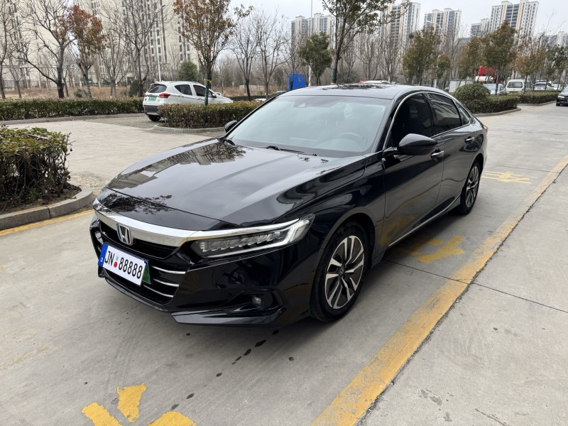 济宁23年本田雅阁7