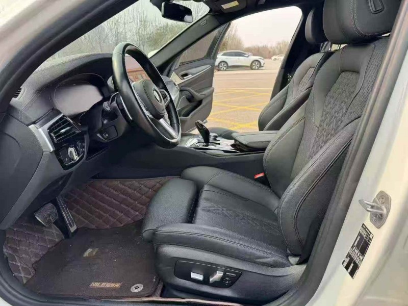 烟台23年宝马5系4