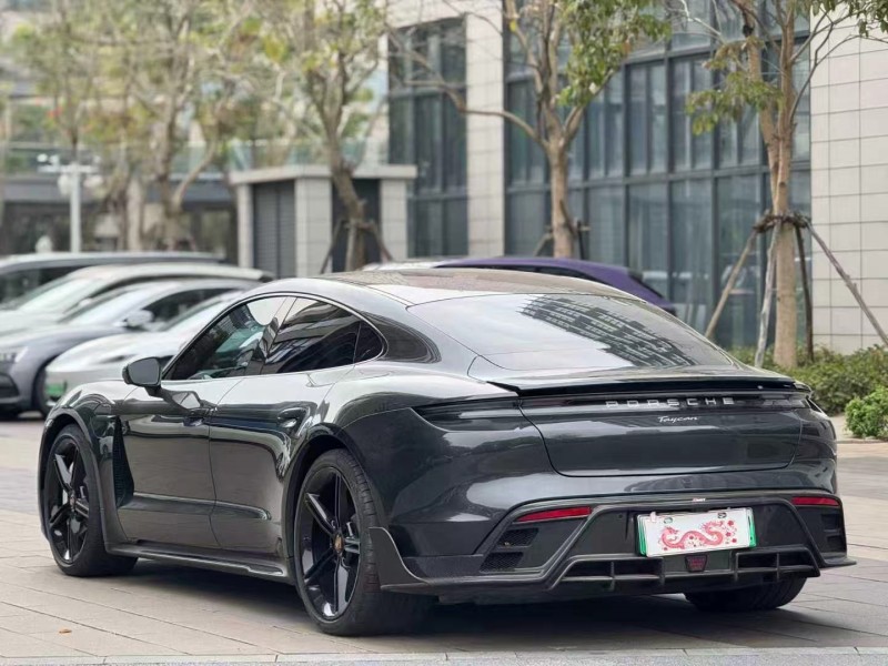 佛山21年保时捷Taycan4