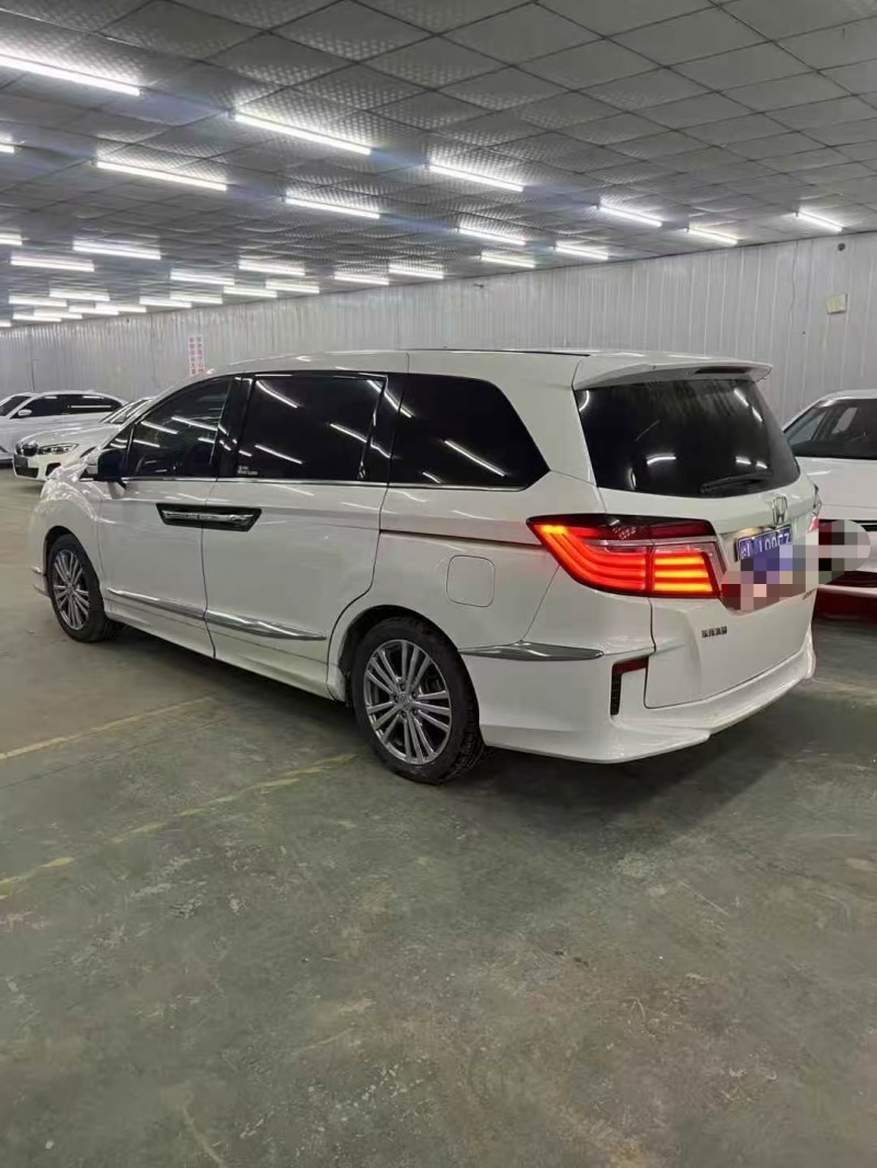 蚌埠17年本田艾力绅8