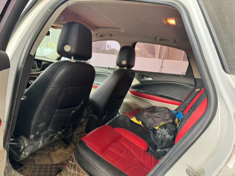 盐城20年别克威朗5