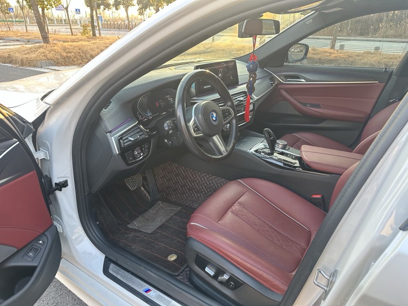 盐城22年宝马5系4