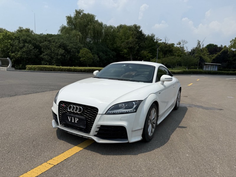 盐城13年奥迪TT3