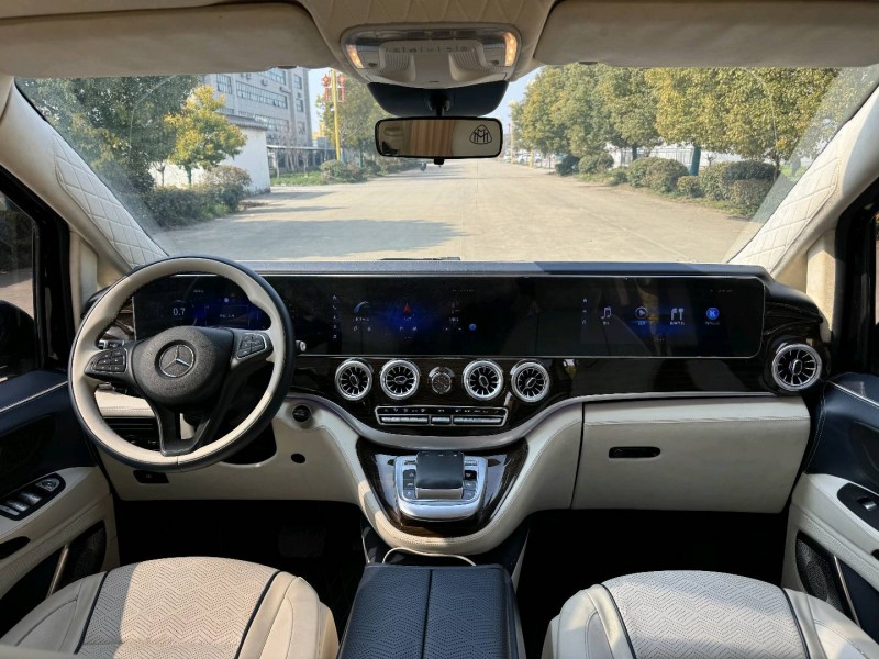 盐城21年奔驰威霆3