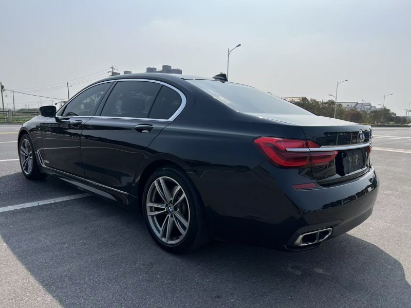 盐城18年宝马7系8