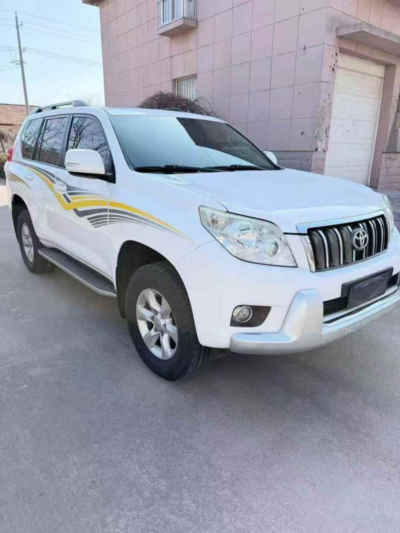 济宁13年丰田普拉多3