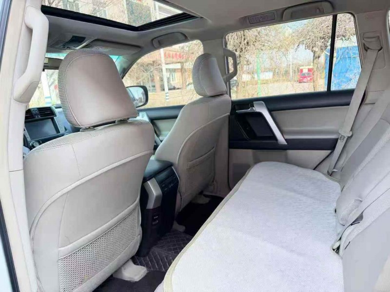 济宁13年丰田普拉多6