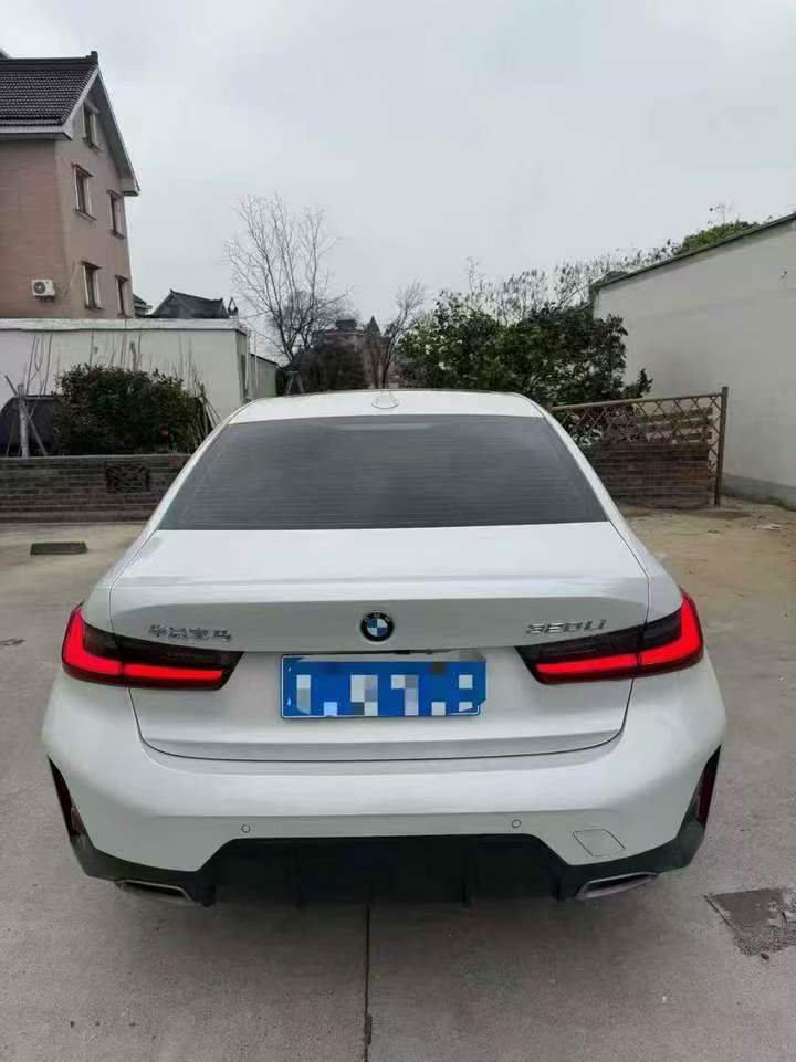 湖州23年宝马3系9
