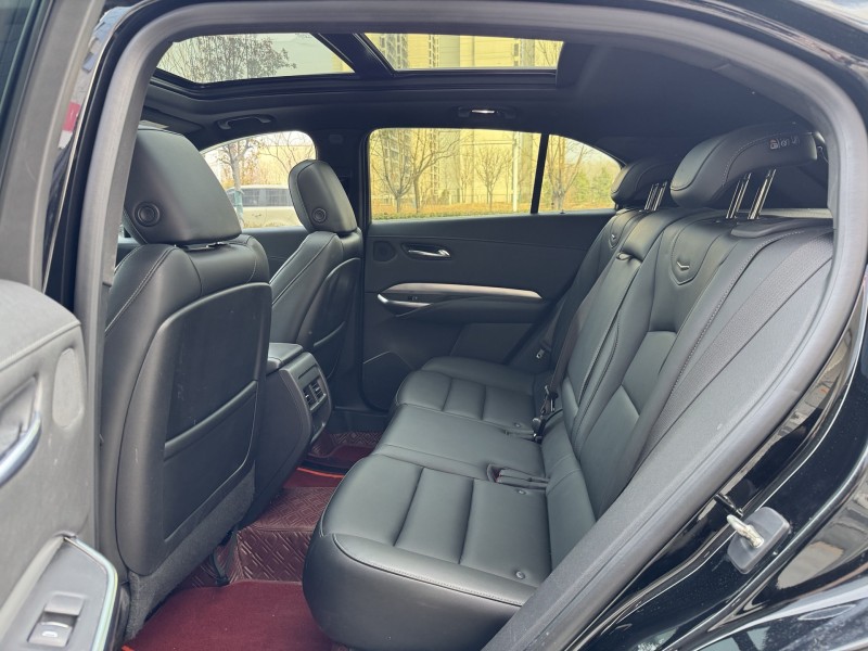 济宁20年凯迪拉克XT44