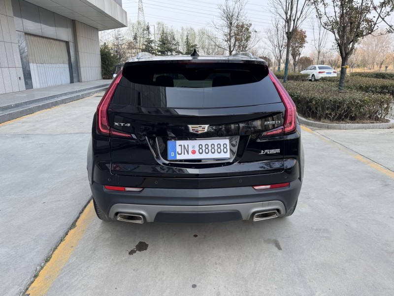 济宁20年凯迪拉克XT49