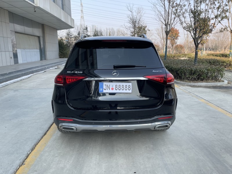 济宁23年奔驰GLE9