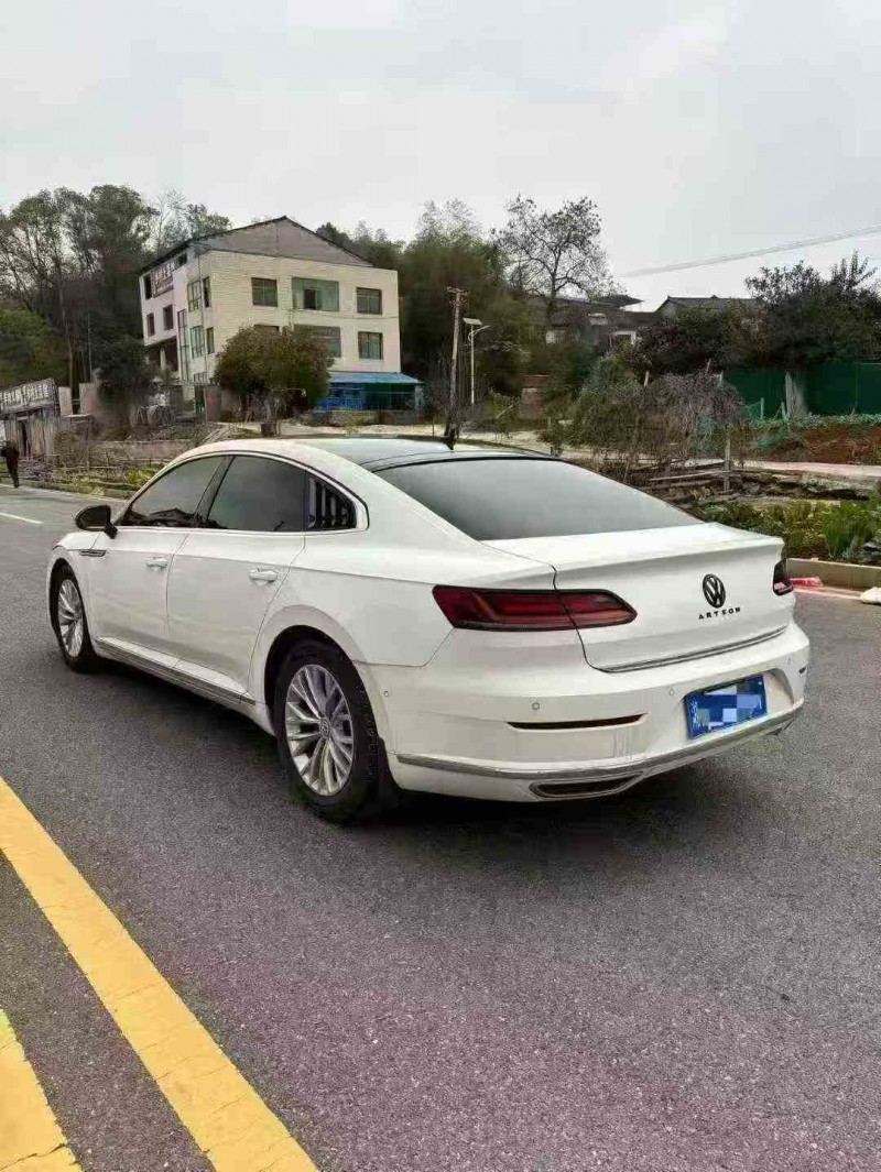 张家界20年大众CC8